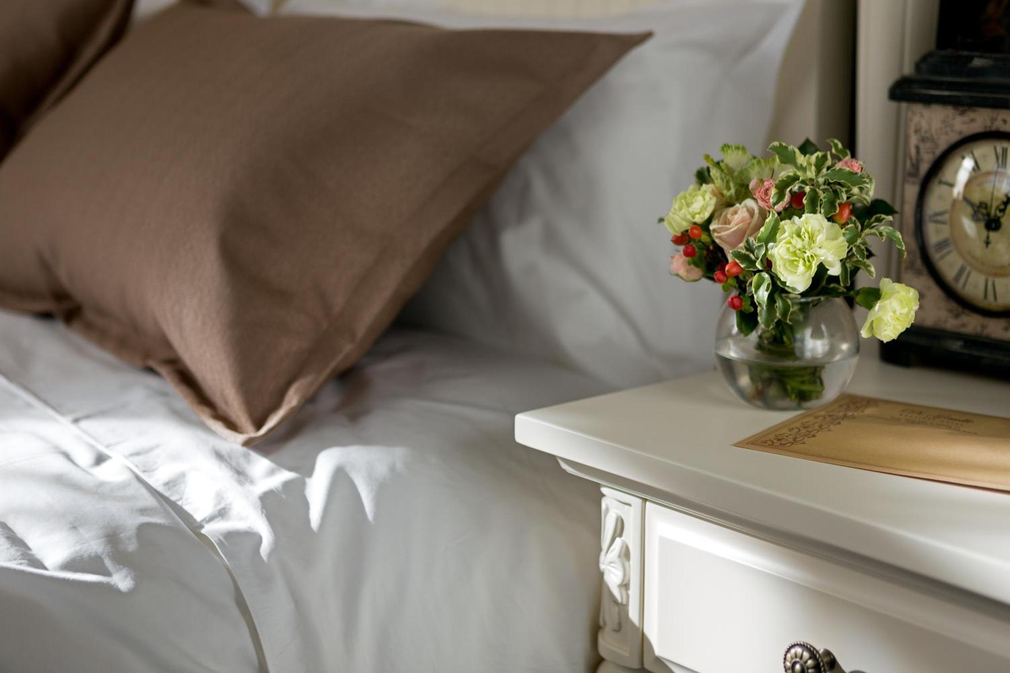 De Gaulle Boutique Hotel Harkiv Dış mekan fotoğraf