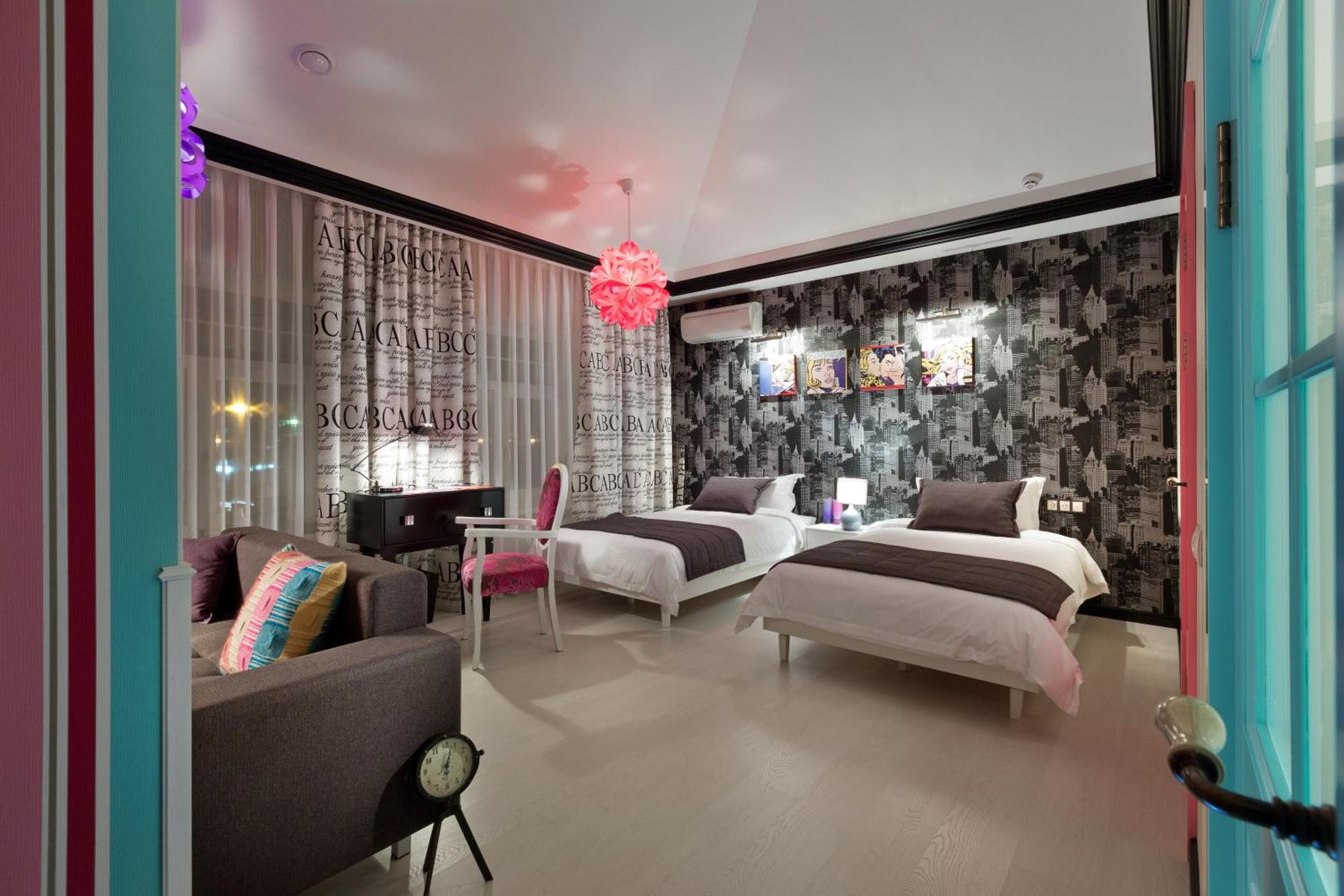 De Gaulle Boutique Hotel Harkiv Dış mekan fotoğraf