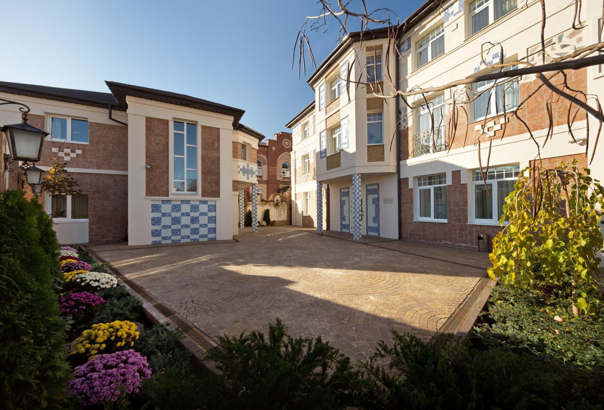 De Gaulle Boutique Hotel Harkiv Dış mekan fotoğraf