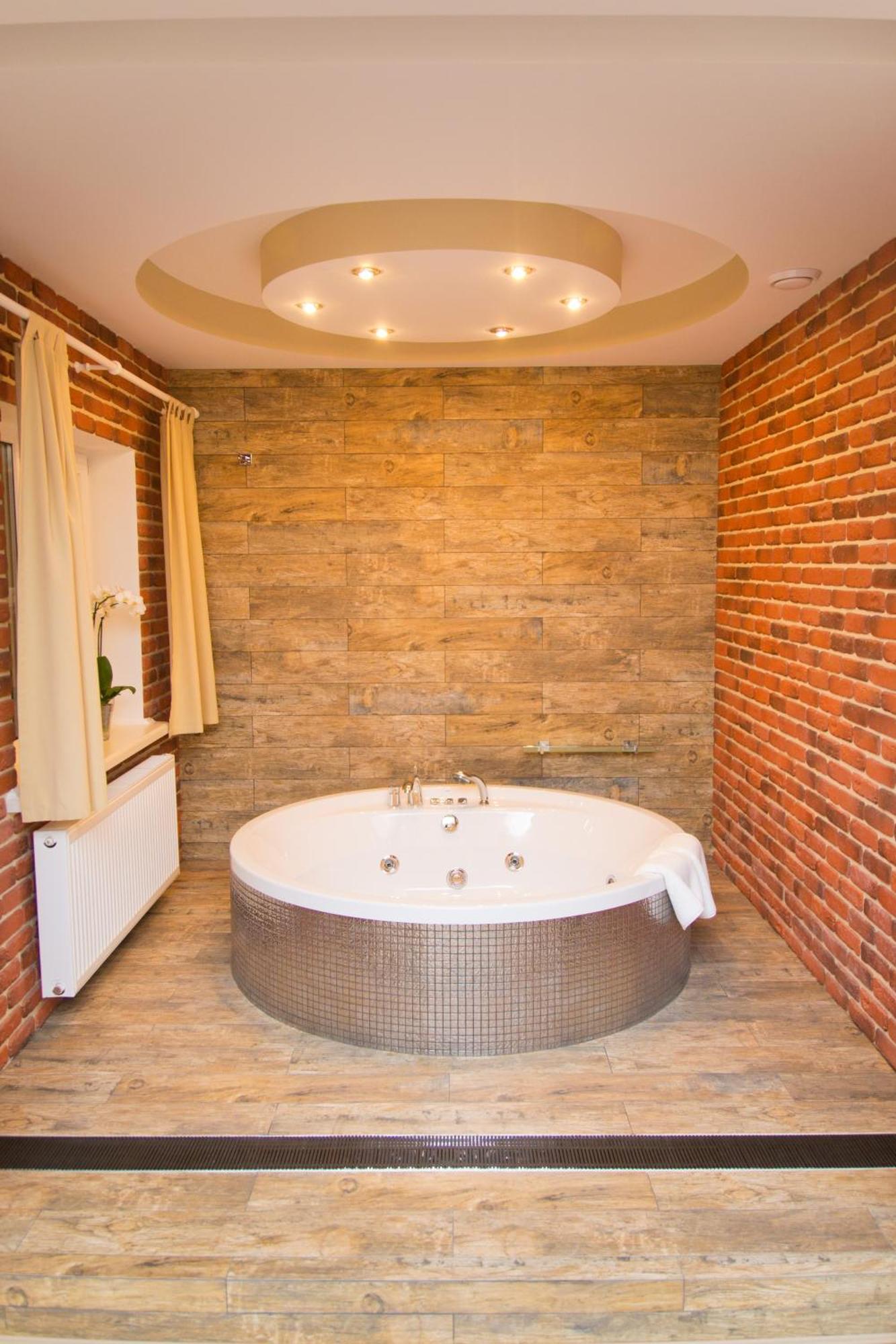 De Gaulle Boutique Hotel Harkiv Dış mekan fotoğraf