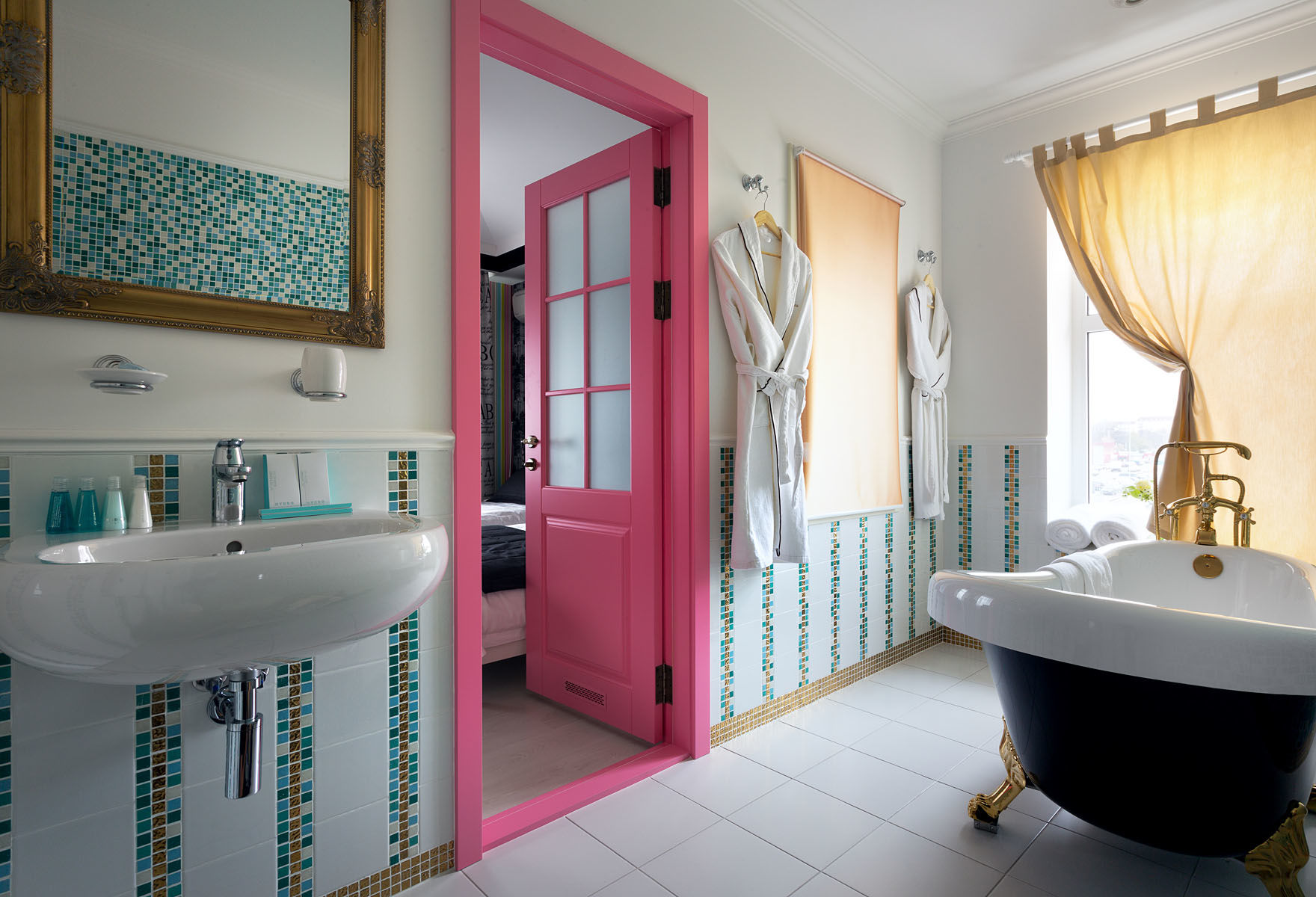 De Gaulle Boutique Hotel Harkiv Dış mekan fotoğraf
