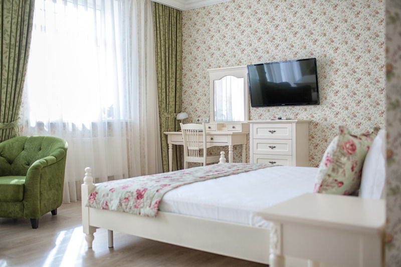 De Gaulle Boutique Hotel Harkiv Dış mekan fotoğraf