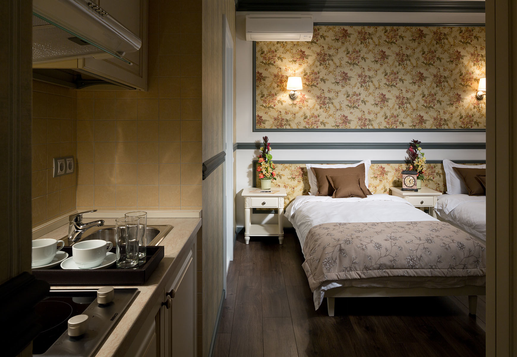 De Gaulle Boutique Hotel Harkiv Dış mekan fotoğraf