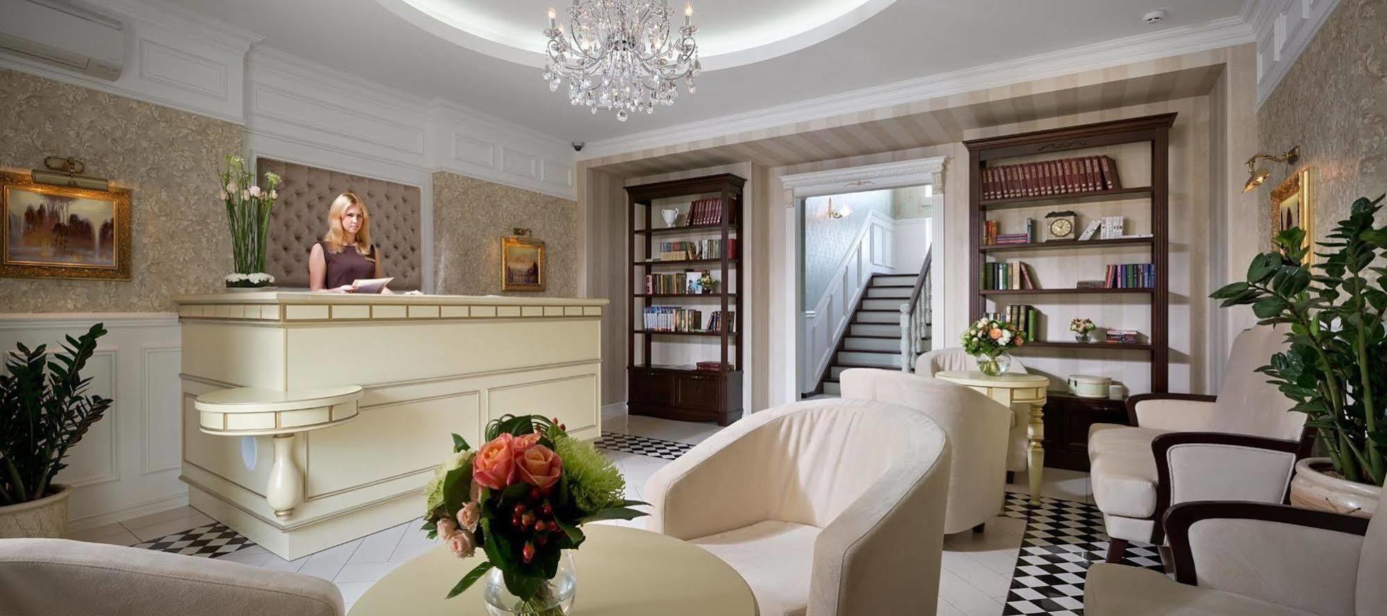 De Gaulle Boutique Hotel Harkiv Dış mekan fotoğraf