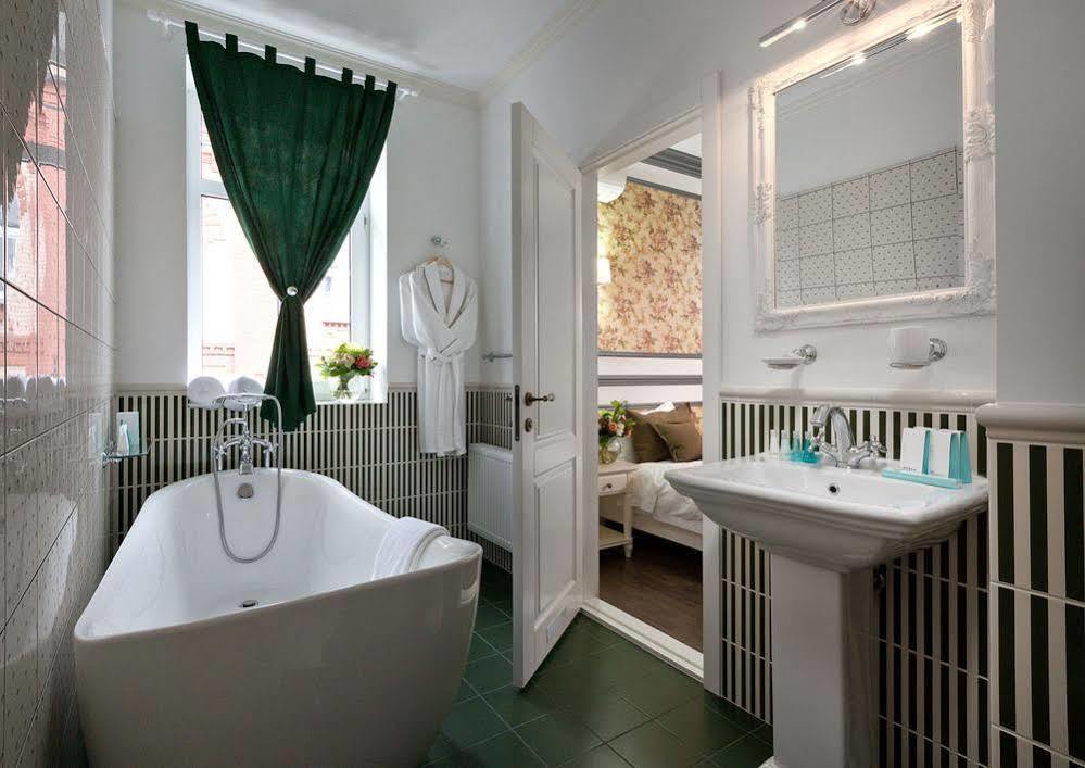 De Gaulle Boutique Hotel Harkiv Dış mekan fotoğraf
