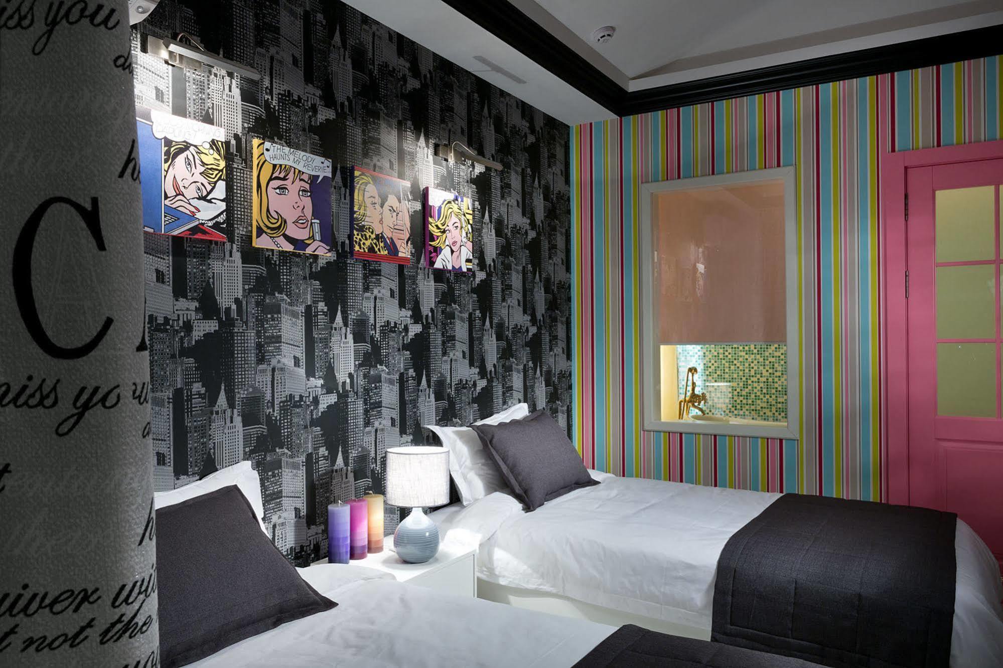 De Gaulle Boutique Hotel Harkiv Dış mekan fotoğraf